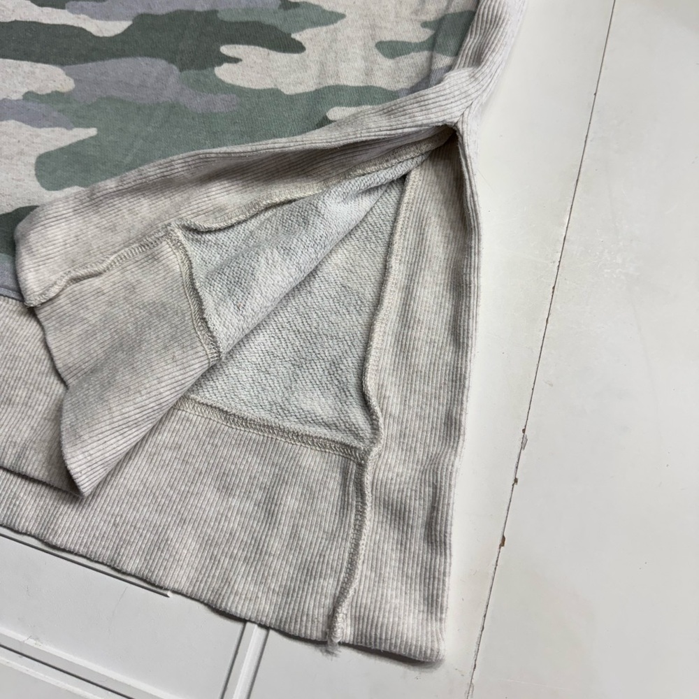 Aerie Desert Camo Oversized Comfy Sweatshirt Side Split Hem Beige Tan Size Med - Picture 2 of 7
